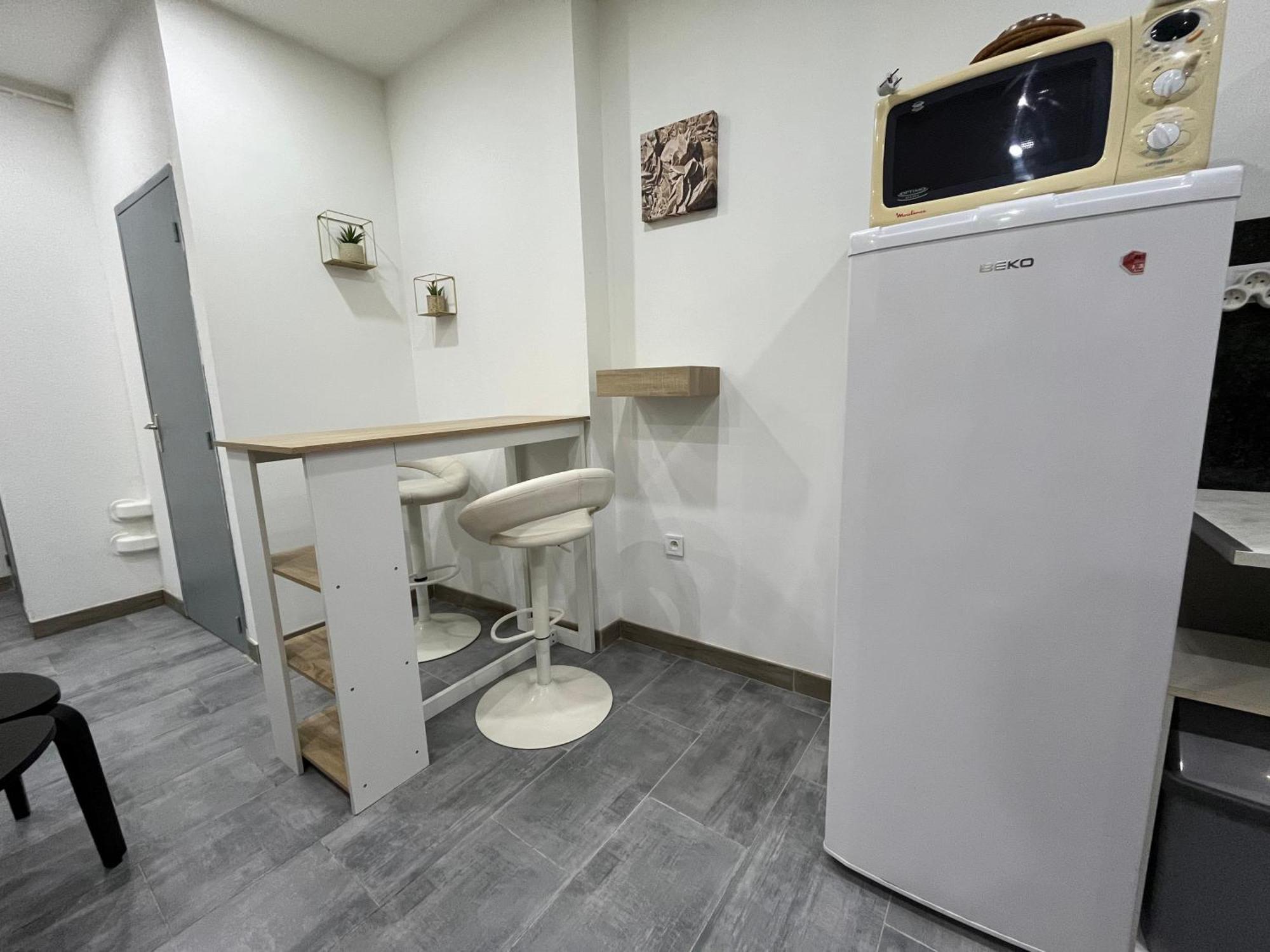 Grand Studio Люнель Экстерьер фото