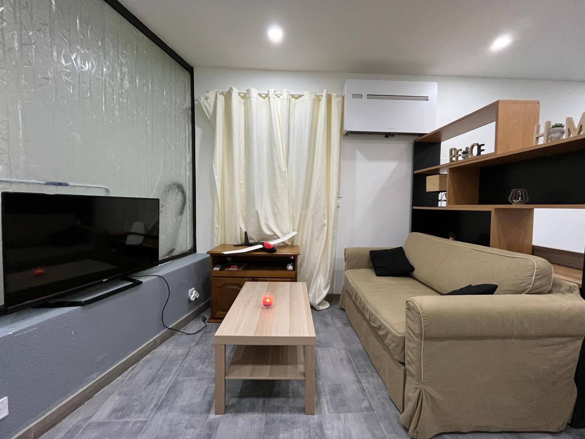 Grand Studio Люнель Экстерьер фото